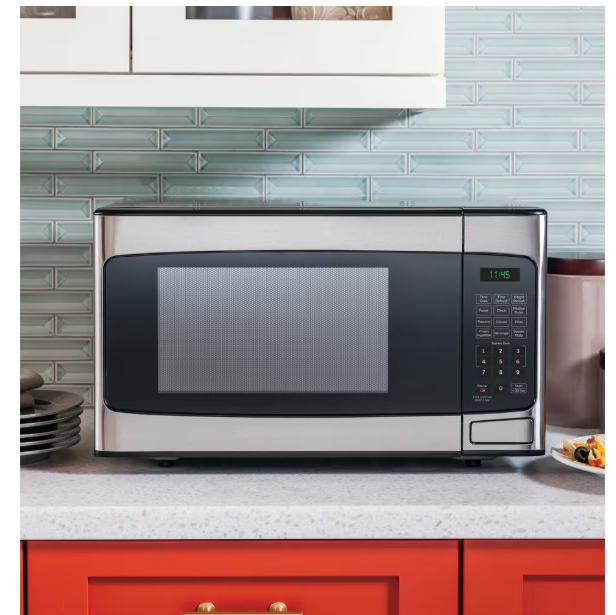 GE 1.1 cu. ft. 950-Watt Countertop Microwave in Stainless Steel