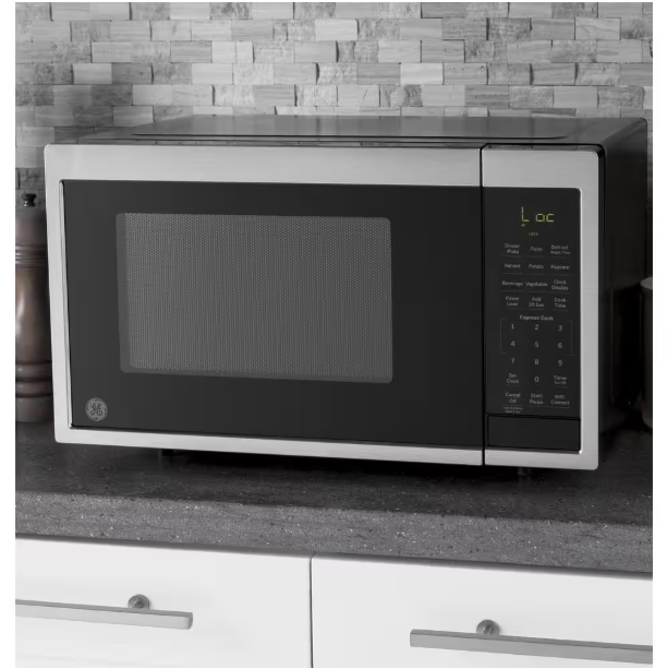 GE 0.9 cu. ft. Smart Countertop Microwave in Stainless Steel with Scan to Cook Technology